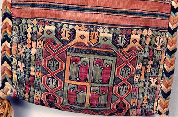 Jpeg 58K Detail of a bag which is from the Northeast India collection of the Museum fuer Voelkerkunde, (Ethnological Museum), Berlin and was collected in the 1870s by Adolf Bastian, the first director of the Museum. Peter van Ham who was fortunate to see the piece whilst photographing the collection for an exhibition.