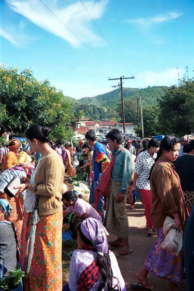 78K Jpeg Rotating five day market in Kalaw, southwestern Shan State