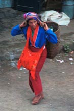 to Jpeg 62K Silver Palaung woman coming away from Kalaw market, Shan State