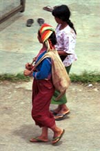 to Jpeg 74K Silver Palaung woman coming away from the market in Kalaw. Note her traditional woven bag for produce