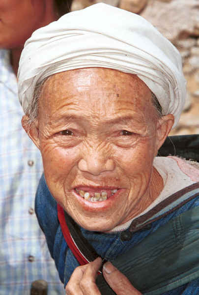 Old Bouyei woman - Bi Ke village, Mi Gu township, Zhenfeng county, Guizhou province 0010t05.jpg