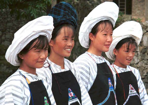 Close up of Bouyei woman and three young girls - Bi Ke village, Mi Gu township, Zhenfeng county, Guizhou province0010t09.jpg