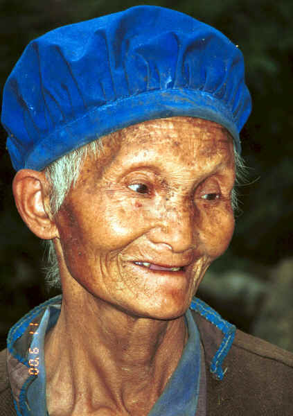 Old Miao woman  - Chang Tion village, Cheng Guan township, Puding county, Guizhou province 0010w35.jpg