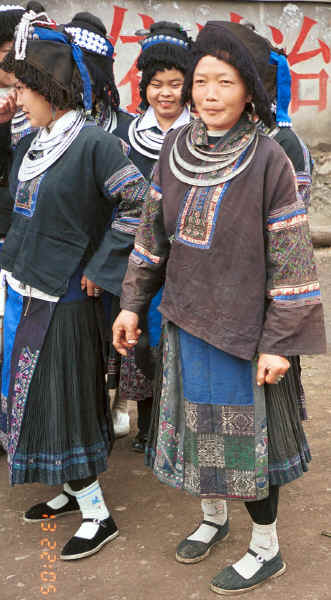 Black Miao women in festival dress  - Dai Lo village, Shi Zi township, Ping Ba county, Guizhou county 0010z16.jpg