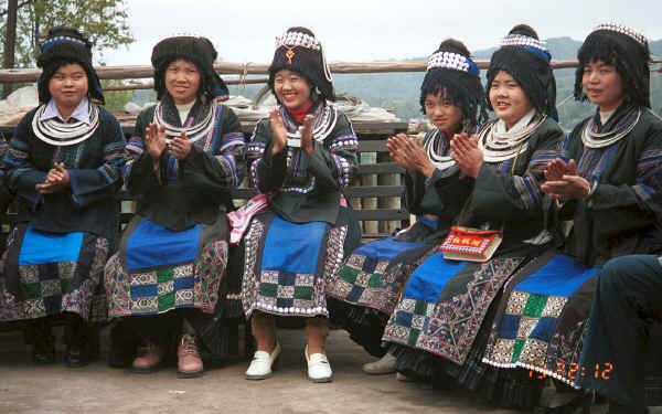 Black Miao young women - Dai Lo village, Shi Zi township, Ping Ba county, Guizhou county 0010z20.jpg