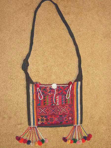 41K Jpeg  Hani embroidered and trimmed bag, Menghai county, Yunnan province, southwest China