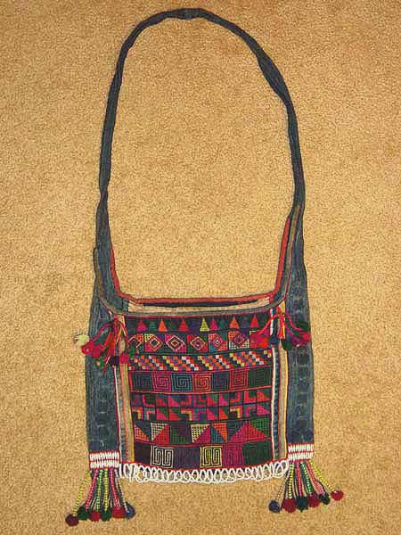 44K Jpeg  Hani embroidered and trimmed bag, Menghai county, Yunnan province, southwest China