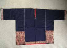 to photogallery of a Ba-sa-dung (Run dialect) blouse in the collection of Pamela Cross