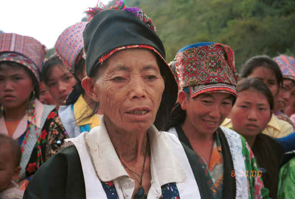 White Miao women, Ma Wo village, Zhe Lang township, Longlin county, Guangxi province 0010j34.jpg