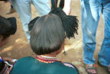 Jpeg 30K Side Comb Miao - back view of unmarried girl's hair dressed with wool - Pao Ma Cheng village, Teng Jiao township, Xingren country, Guizhou province 0010n31.jpg