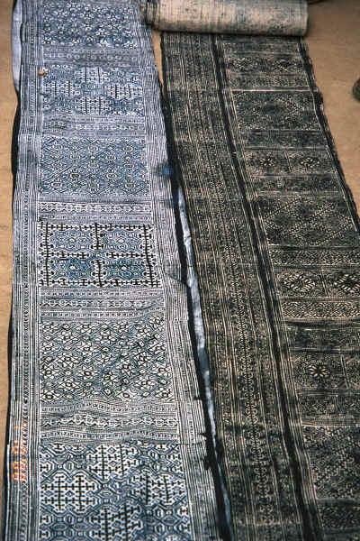 Two different batik design skirt lengths - Sha Jiao village, Wan Teng township, Xingyi metropolitan area, Guizhou province 0010m03.jpg