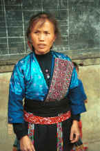 Jpeg 35K Beautifully embroidered lapel on this Miao woman's silk jacket - Sha Jiao village, Wan Teng township, Xingyi metropolitan area, Guizhou province 0010m07.jpg