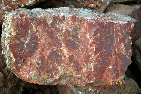 Block of Karst limestone outside Shitou village, Huanggousu township, Zhen Nin county, Guizhou province 0010t30.jpg