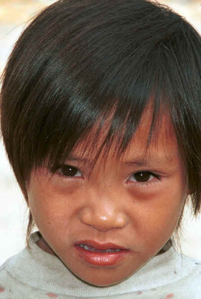 Young girl - Shitou village, Huanggousu township, Zhen Nin county, Guizhou province 0010u15.jpg