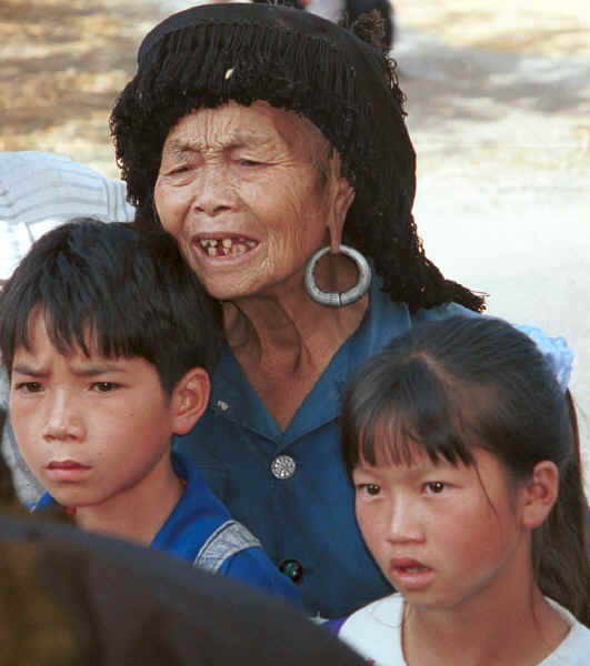 Fascination across the generations - Black Miao - Zuo Qi village, Min Gu township, Zhenfeng county, Guizhou province 0010q32.jpg