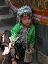 to Jpeg 53K Young Hmong girl 3309