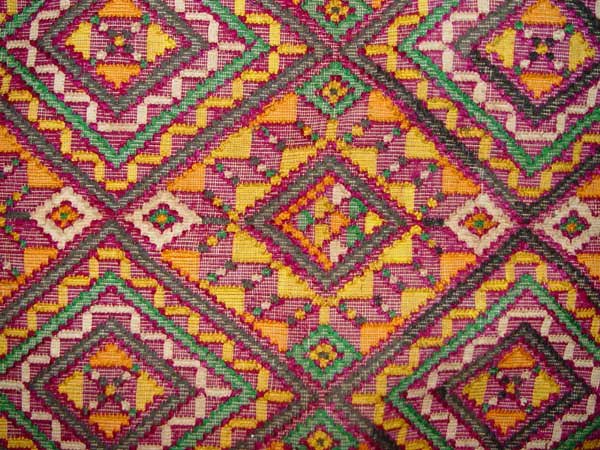 75K Jpg 11 - Detail 1 of Yakan cotton and silk tapestry headcloth, Basilan Island, early 20th century. 75 cm x 75 cm