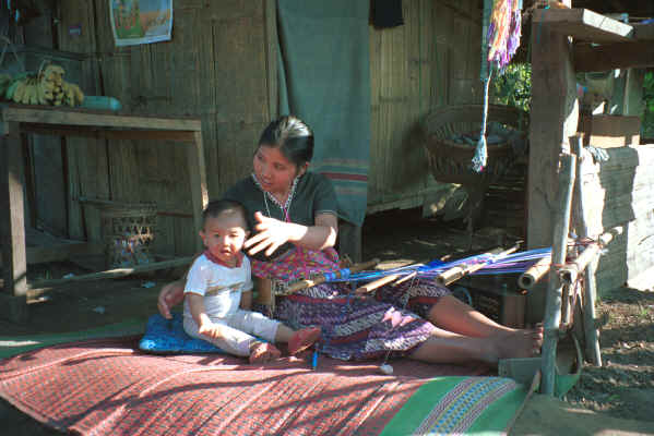 Sgaw Karen woman and child in her backstrap loom 8812p00.jpg